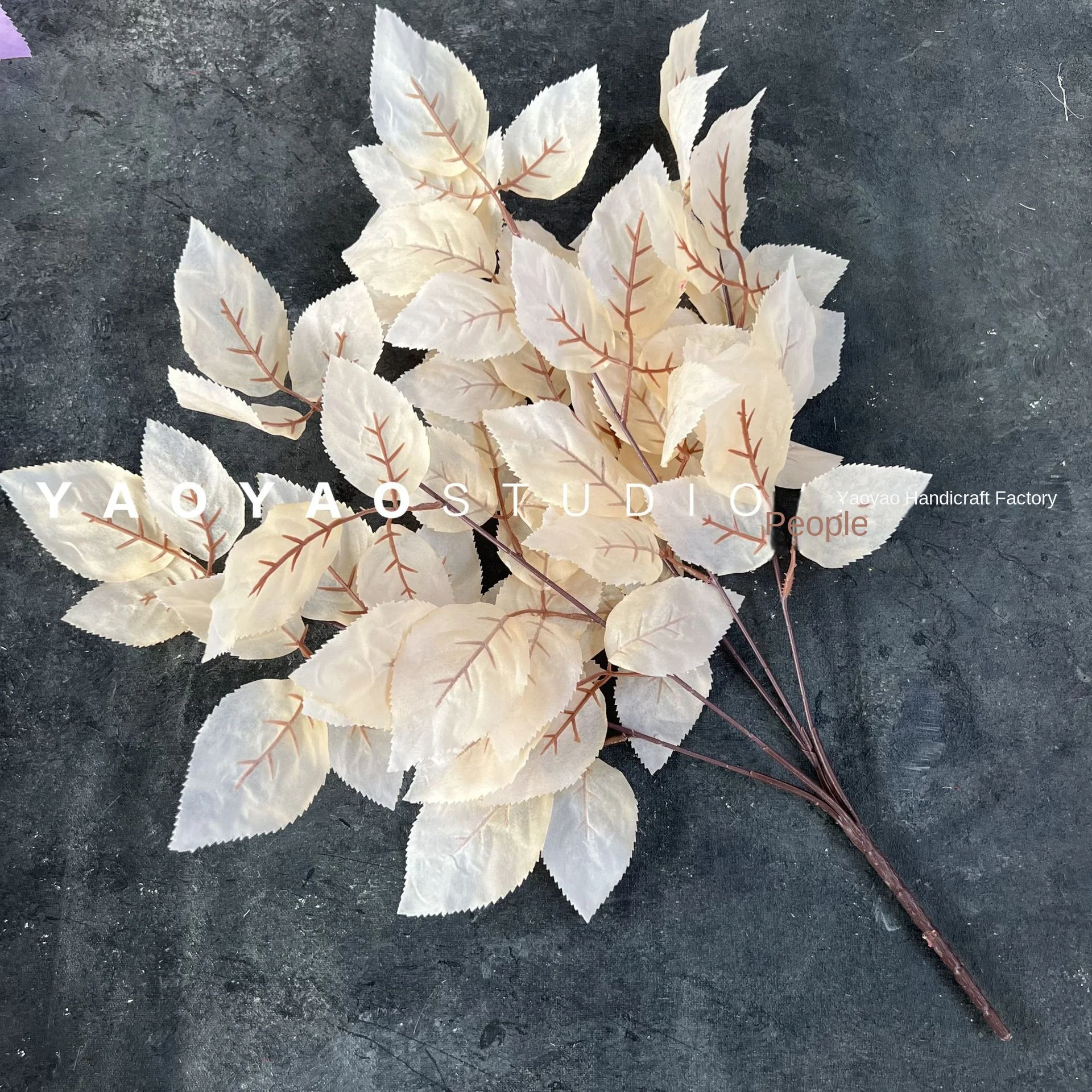 5 Bundle Artificial Flowers-Rose Fireworks Grape Leaves with Bottoming Green Ornaments Hotel Wedding Hall Simulation Gift Ideas