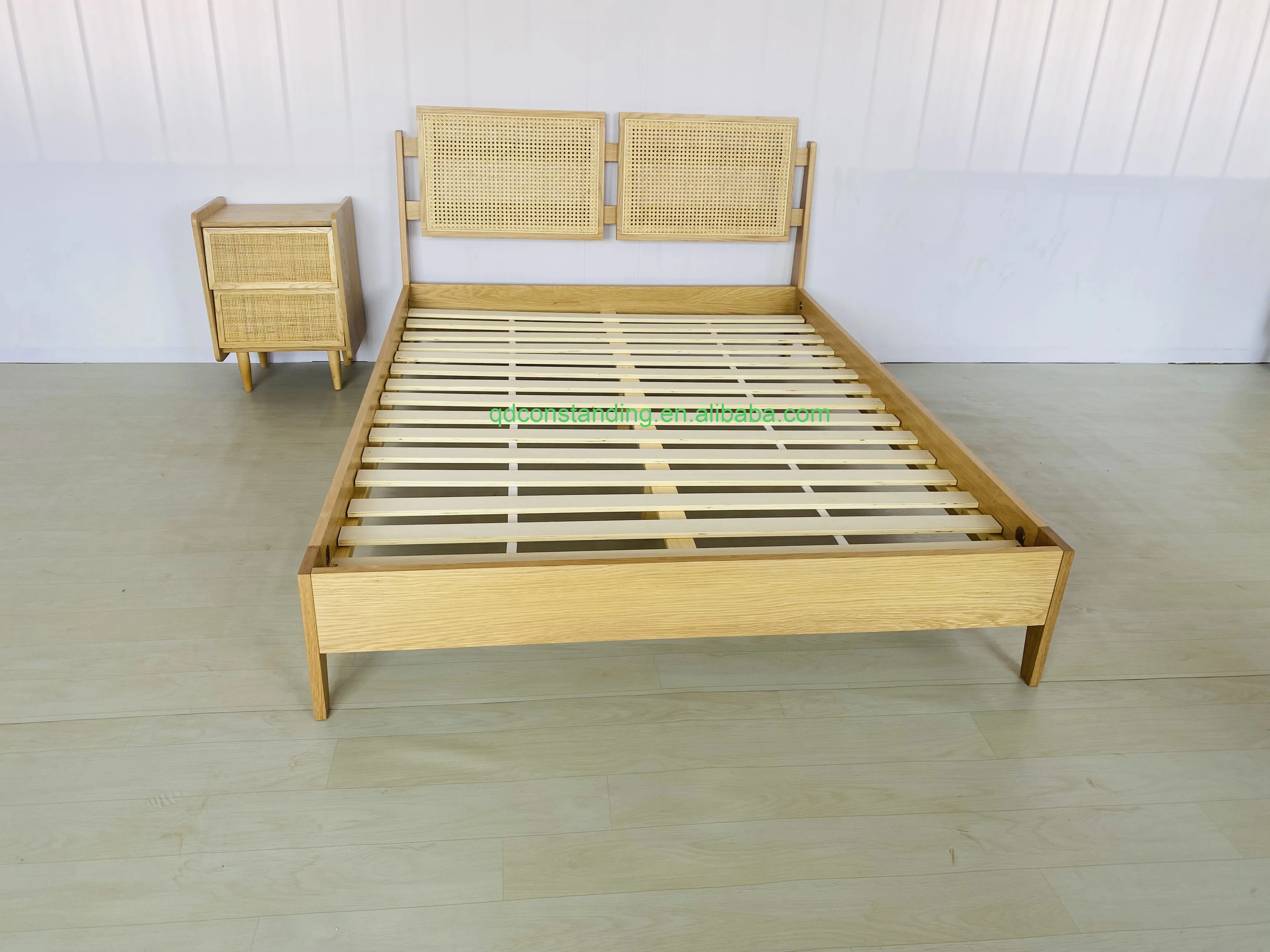 OEM ODM Factory Luxury Modern Nordic Hotel Home Furniture Natural Rattan King Queen Size Bed Frame With Natural Rattan Headboard