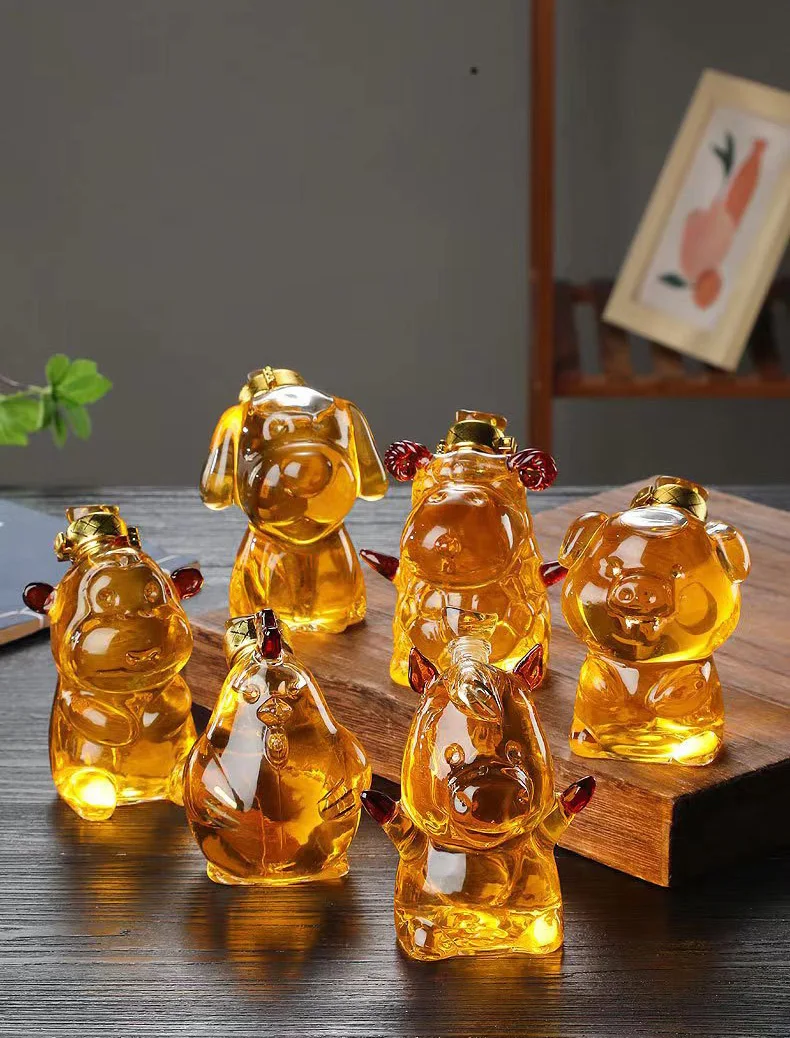 new Design 150ml Chinese  Zodiac Animal Shaped Clear Glass Decanter Glass Bottle With Gift Box