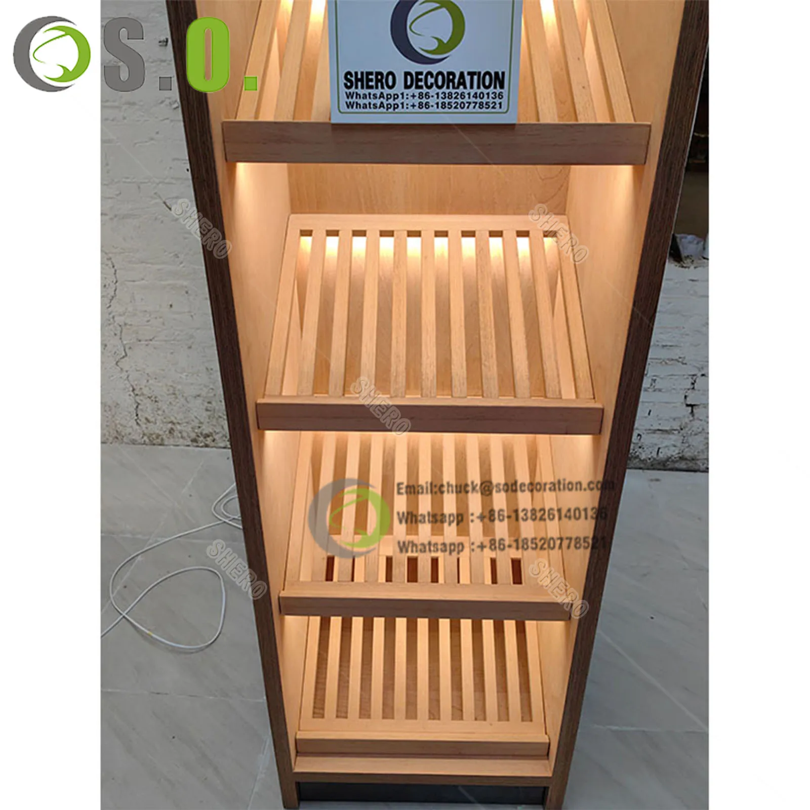 Customized Cigar Humidor Cabinet Furniture  Smoke Shop Display Glass Showcase  Wood Cigar Cabinet