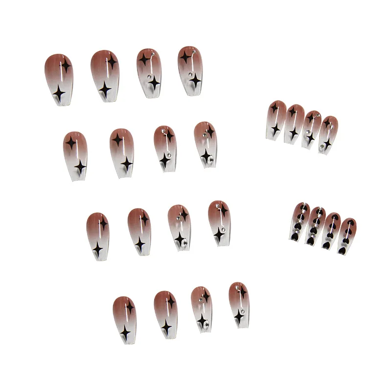 long false nails (13).jpg