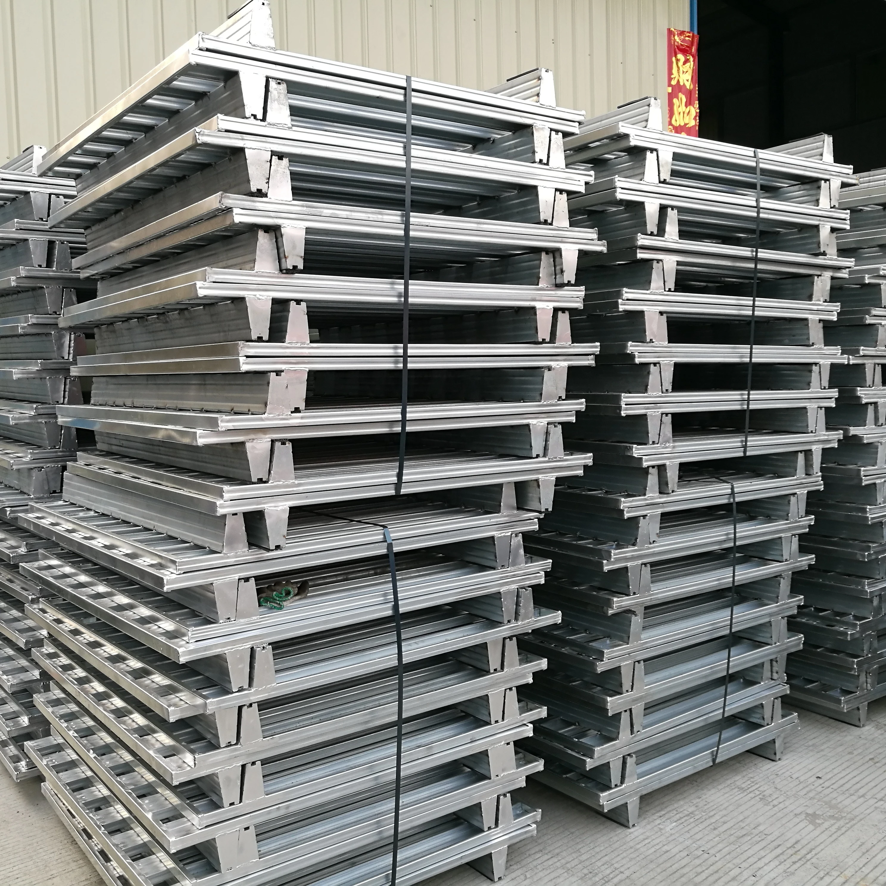 Pallet Single Way Galvanized Steel Stacking Metal 1210 1500KG Euro Pallet Q235B Cold Rolled Steel Galvanised 3-5 Years ISO9001