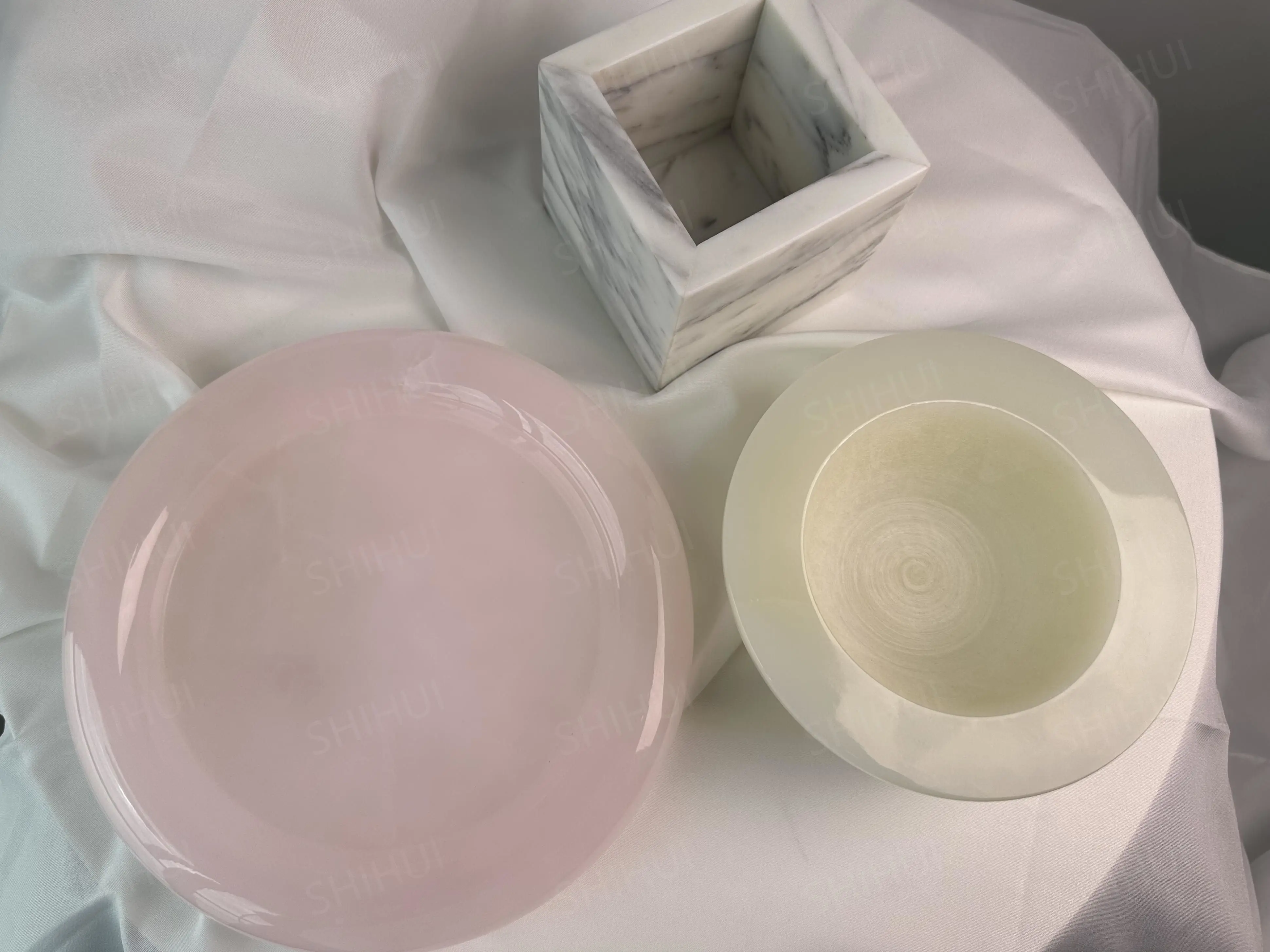 SHIHUI Natural Stone Hand-carved Collectible Marble Decoration Round Pink Onyx Tray Jewelry Vanity Stone Tray And Serving Box