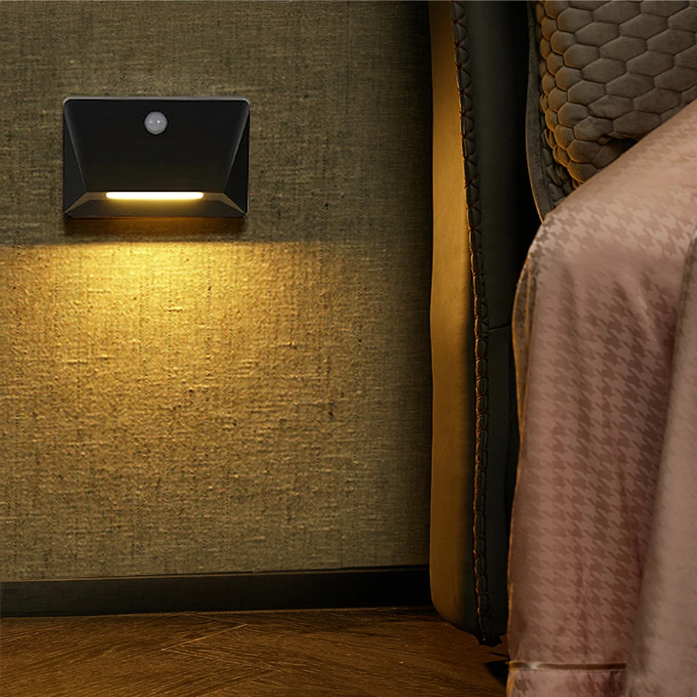 Лампа настенная аккумуляторная 3000K