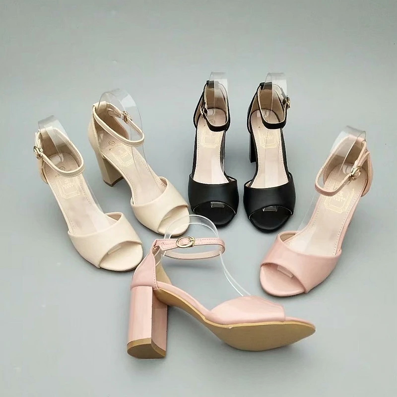 Дешевая оптовая продажа; Женские Босоножки с открытым носком на не сужающемся книзу массивном низком