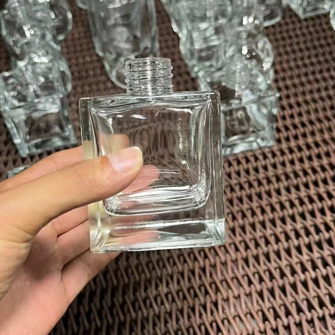 Factory Price Empty Spirit Bottle Super clear square Small Whiskey Vodka Gin Rum Glass Liquor 250ml 100ml with Screw Cap
