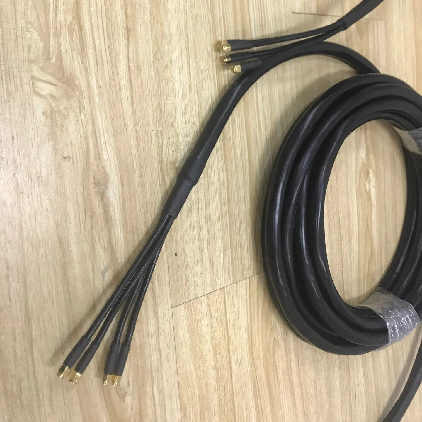 5 meters LMR240 4 conductor SMA male to SMA female cable assembly