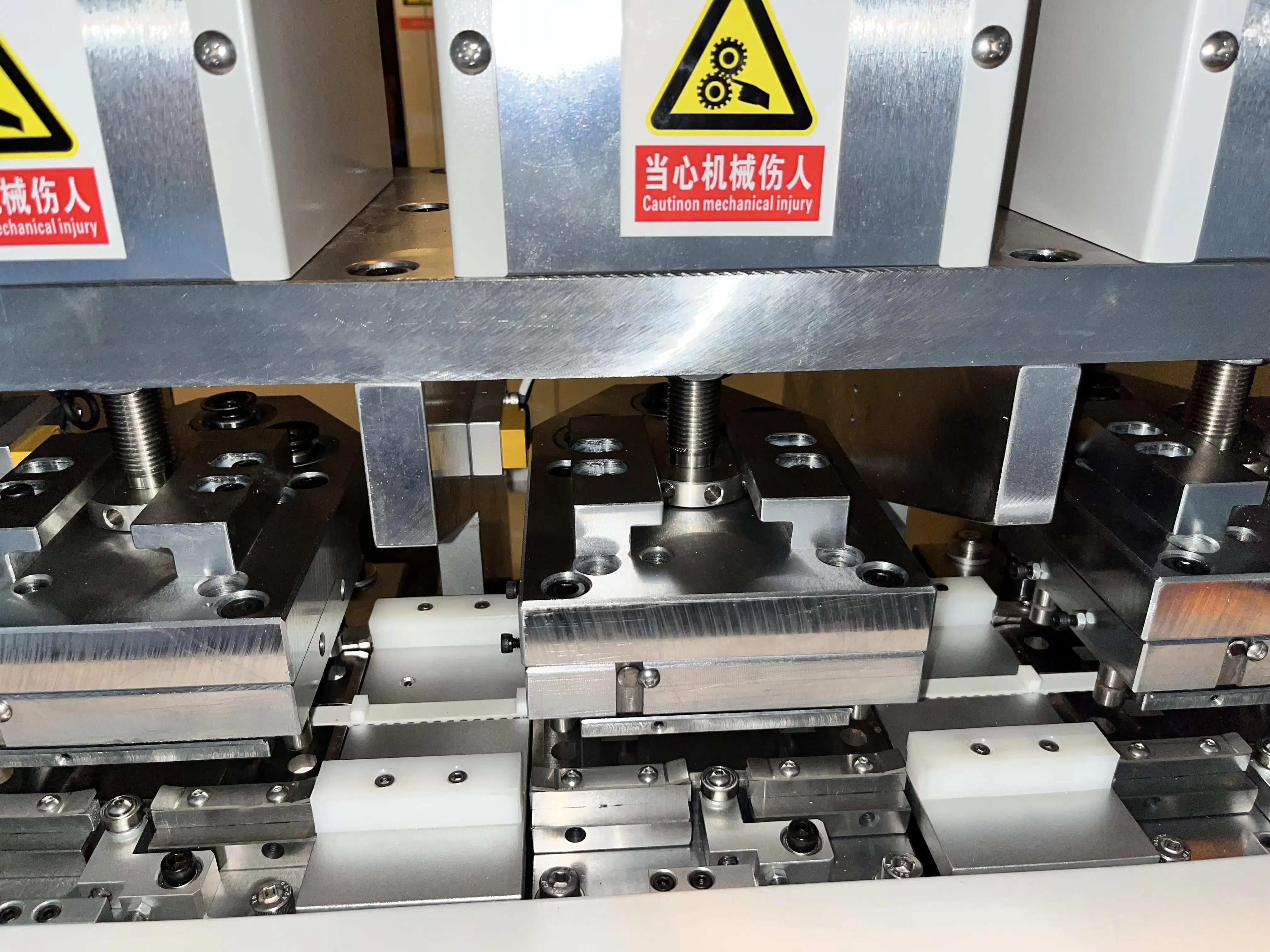 SMDIM-4500 Fully Automatic Contact Chip Card Making Machine