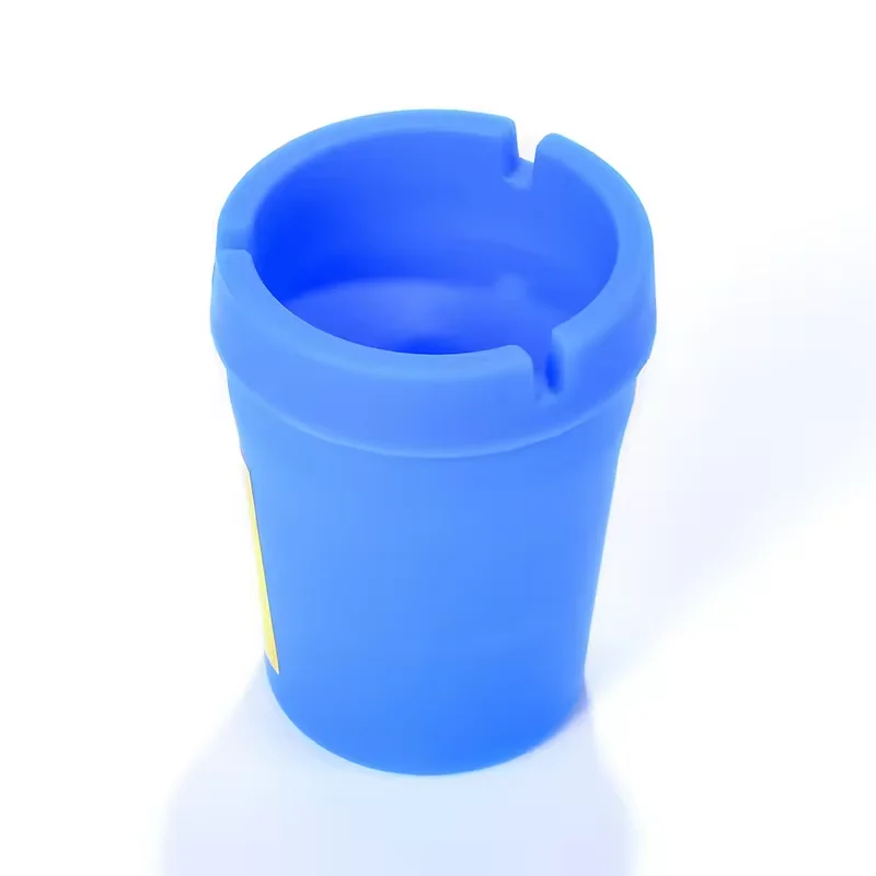2024 Plastic Car Ashtray Luminous Butt Bucket Portable Cheap Ashtray ABS Material