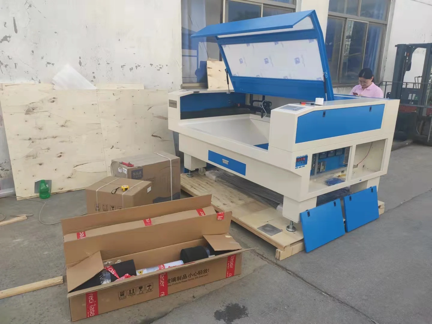 corte y gravado laser/maquina cnc de corte laser para mdf/maquina grabador laser 3d