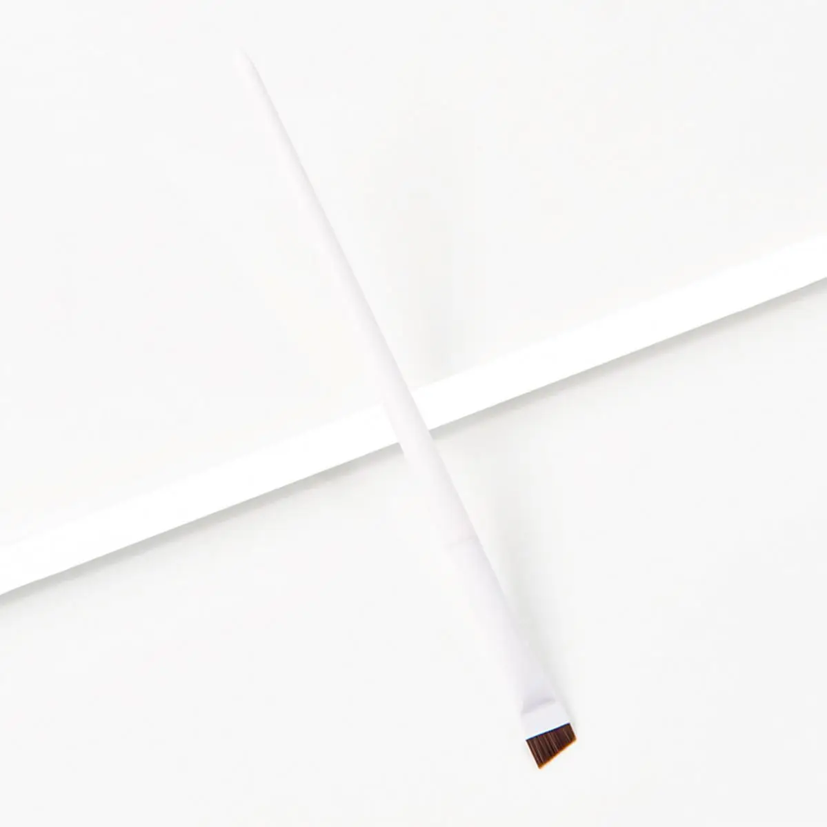 Blade Eyeliner Brush Ultra Fine Flat Tip Fine Slanted Brow Brush Eyeliner Portable Makeup Brush Make-up Tools