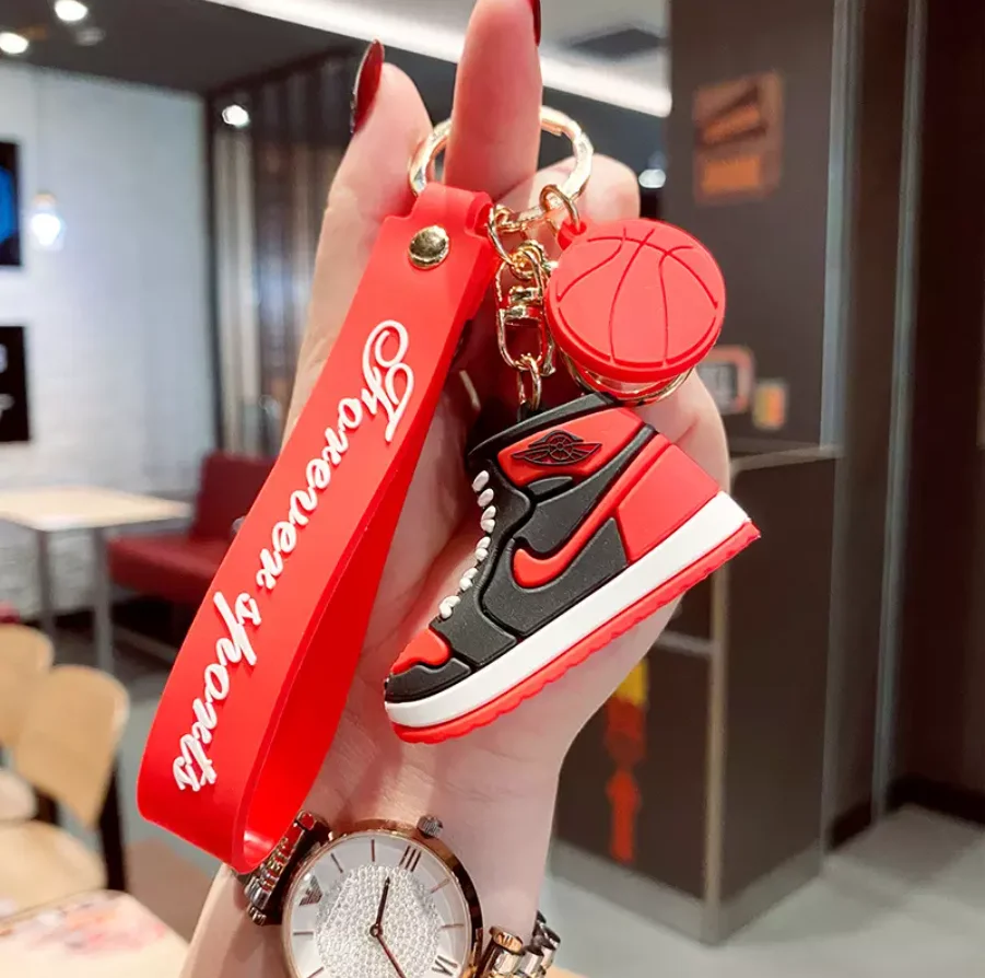 Finelai hot selling air jordan mini shoes keychain jordan pvc shoe keychain