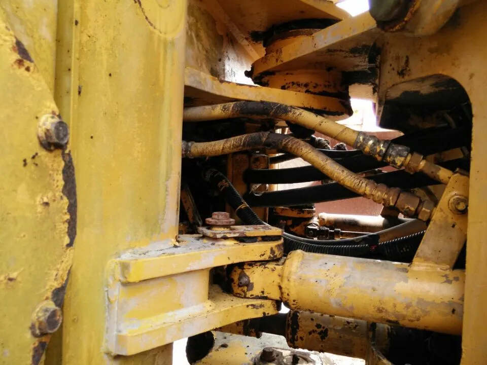 Used Free Shipping Komatsu second hand machinery for sale Top Brand WA100 Good Machine Wheel Loader for Sale