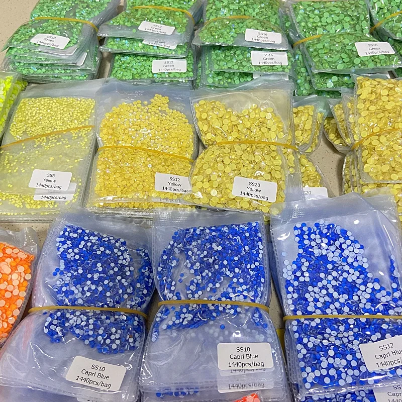 Hot Selling Colors Flat Back Glass Neon Rhinestones Bulk Neon Green Rhinestones For Nail Art Decoration