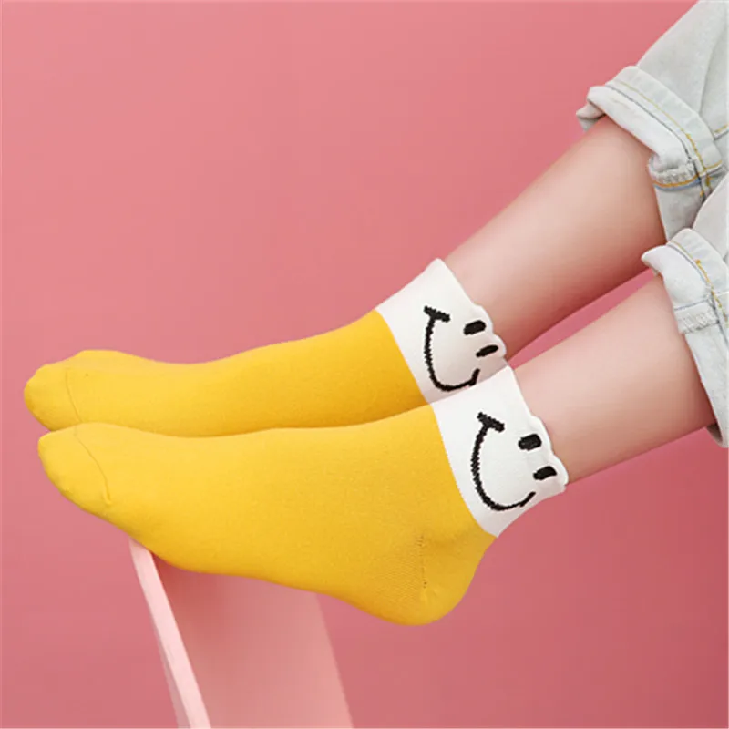 
new cartoon socks women cotton socks happy smile face socks wholesale 