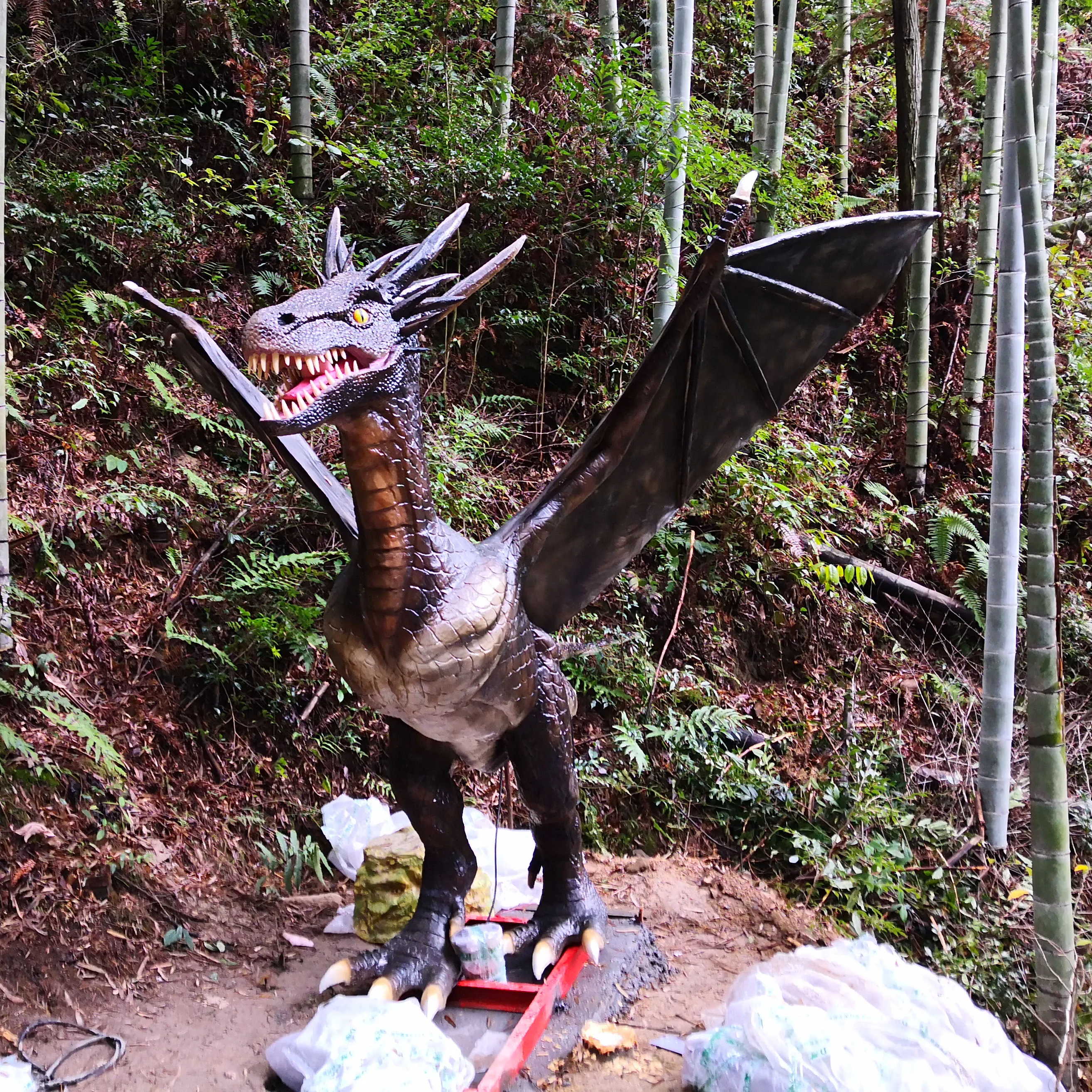 Dinosaur king has wings dragons