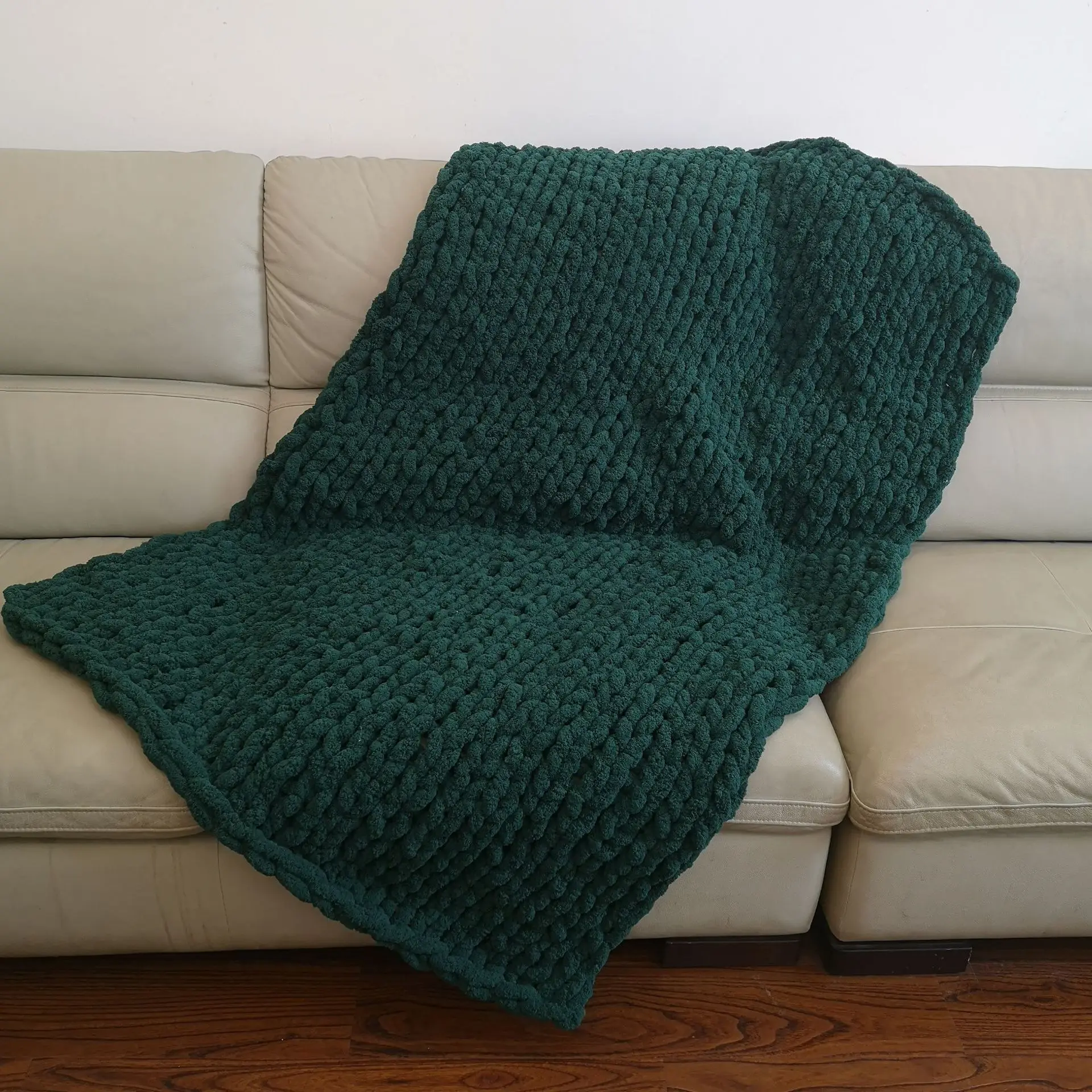 Chunky Knit Blanket Chenille Throw Warm Soft Cozy for Sofa Bed Boho Home DecorBeautiful Home DecorCouch Bed Baby Blanket Gift