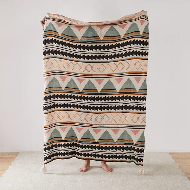 F-1377 outdoor bohemian geometric jacquard woven throw blanket custom logo moving blankets knit turkey blankets with tassel