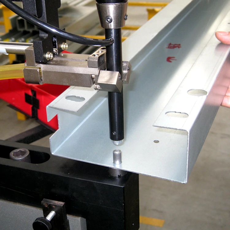 824 Clinching Press For Max Size Nut M10/Standoff M8/Stud M6