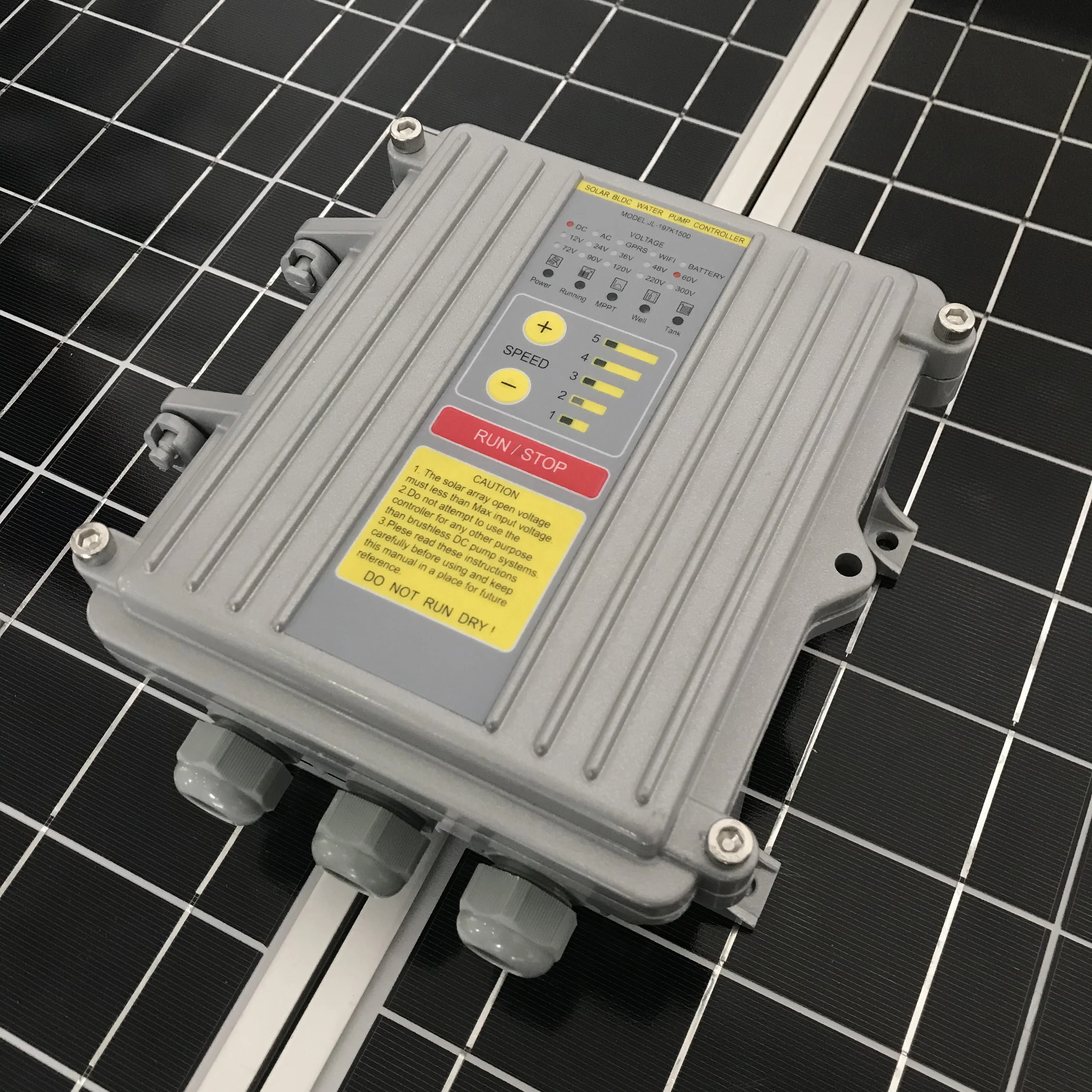 4SSC6.6/158-D90/1300 2hp Солнечная насосная система для сельскохозяйственного орошения