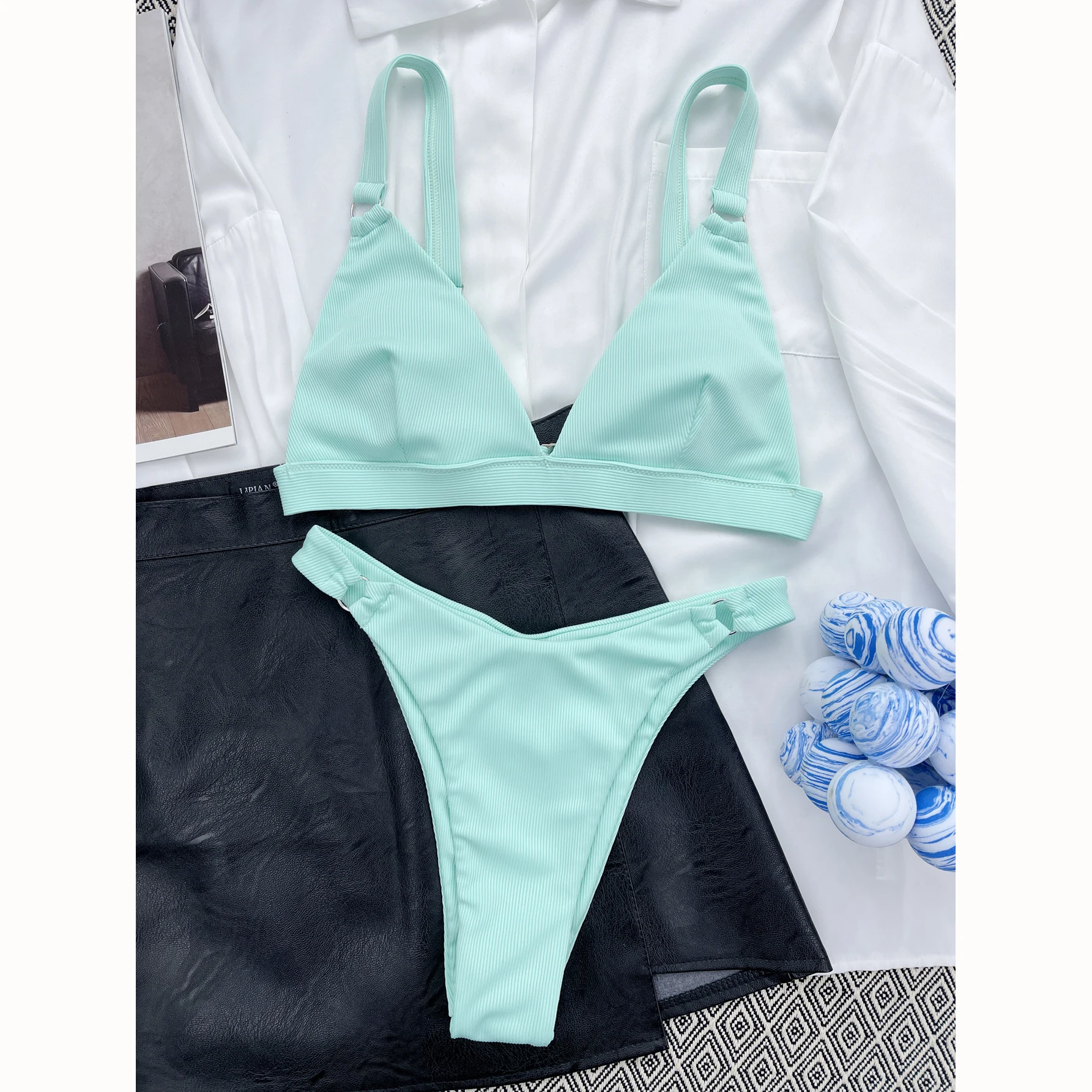 White Swimwear Women Selling Larger Sizes (adults) Blouse Most Extreme Bikinis Hot Sexy Bikini Bra Sets