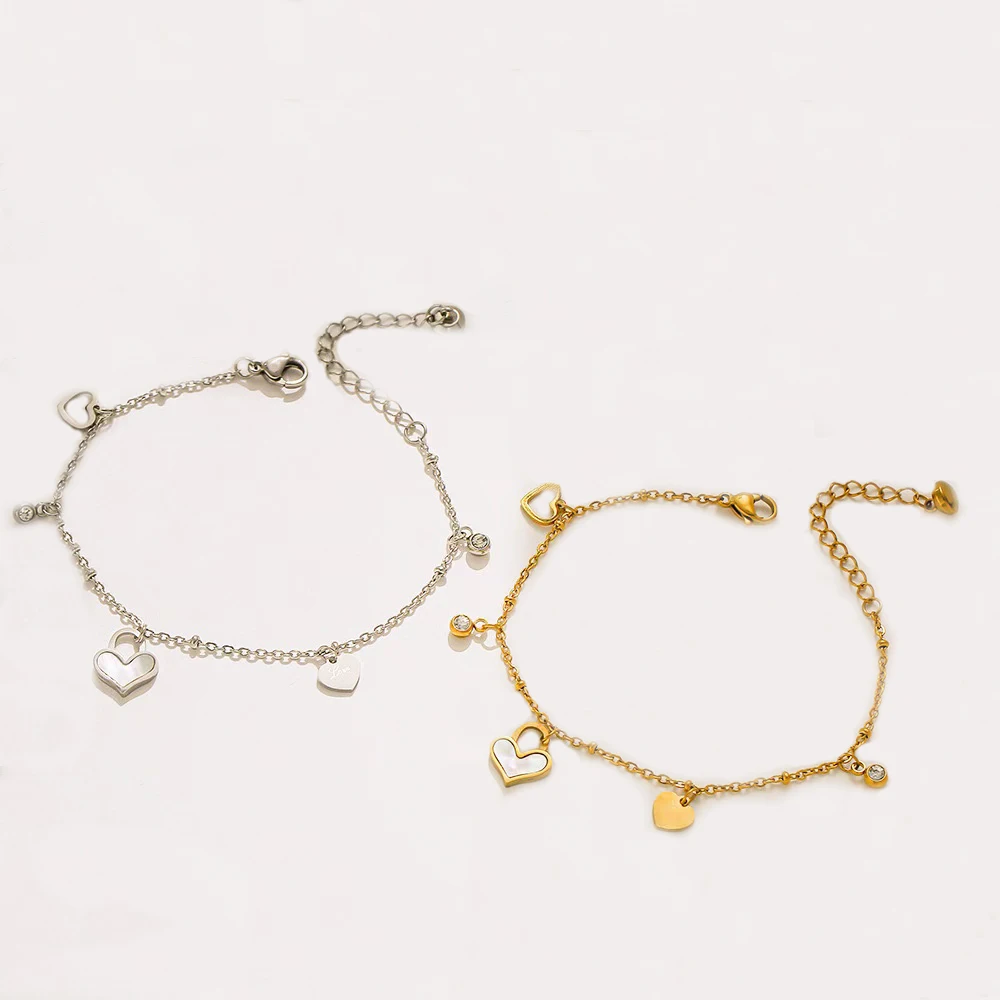 Stainless steel bracelet letter D diamond four-leaf clover heart bracelet fashion jewelry