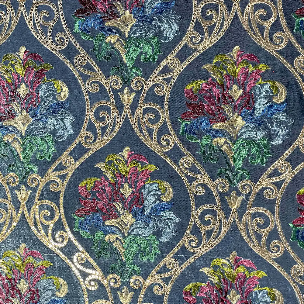 High Quality 100% Polyester Luxury Vintage Pattern Embroidery Sofa Fabric Embroidered Vintage Upholstery Fabric
