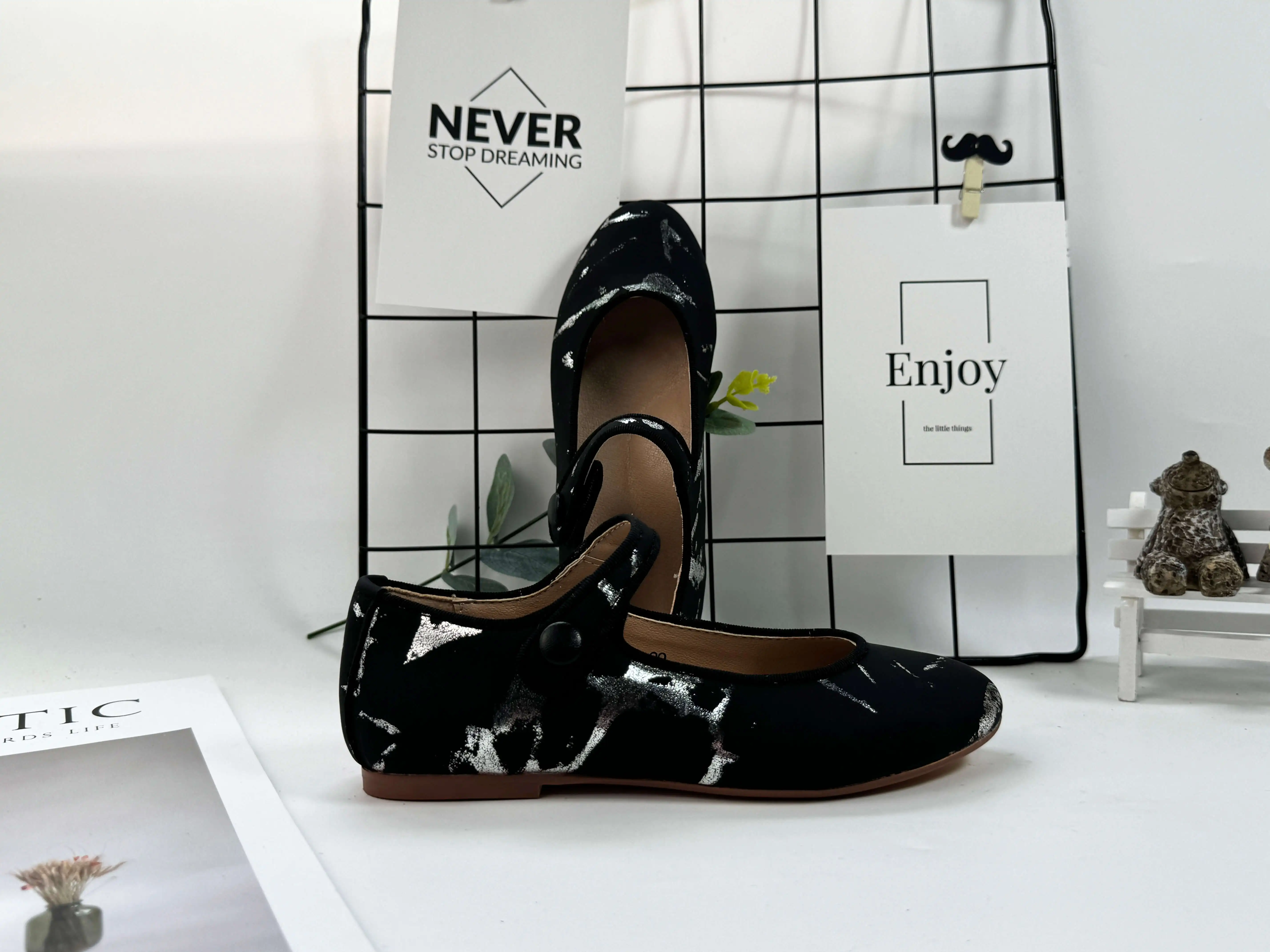 Custom Wholesale Kids Black Flats Genuine Leather School Hot Style Shoes Perfect Fit Cute mary Jane Dress Shoes