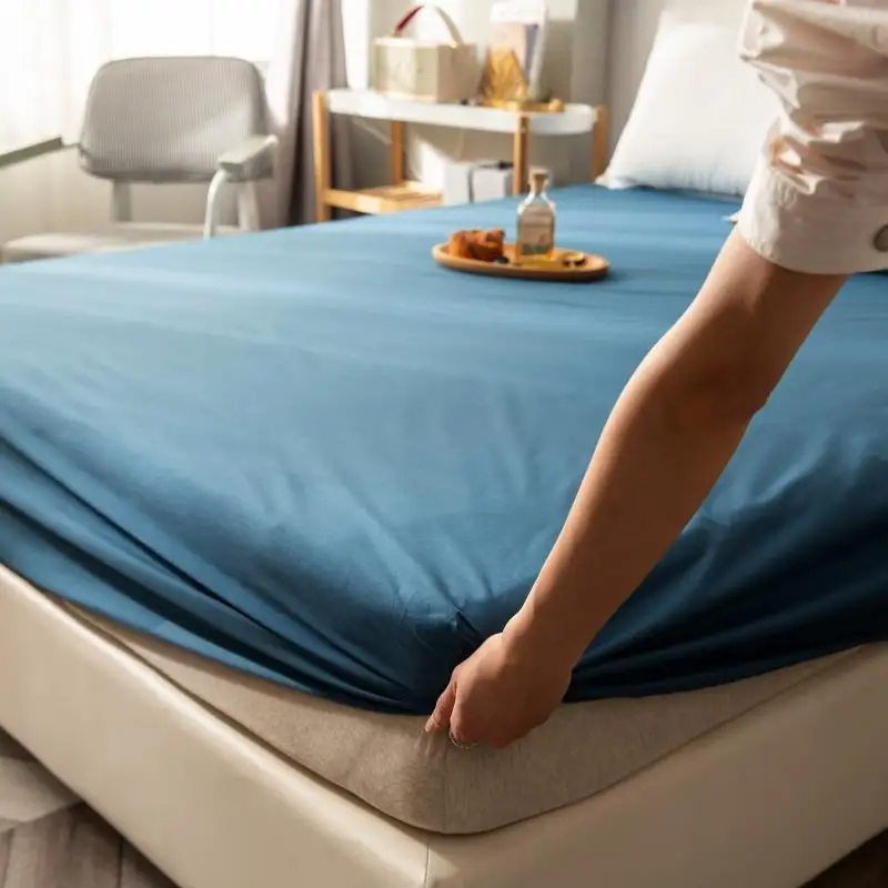 Nantong wholesale Microfiber Wholesale Waterproof Mattress Cover Bedroom  Woven  Plain Solid Bed Mat Plain Dyed CN;JIA