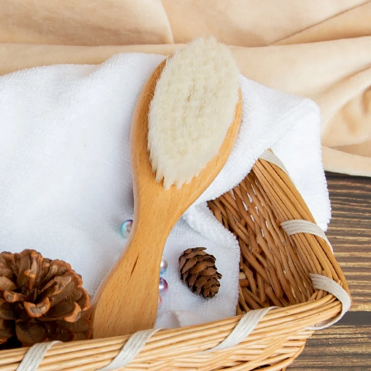 Hot Selling Soft Newborn Cradle Cap Hairbrush Goat Baby Hair Brush and Comb Set Baby Wooden Hair Brush Set for Infant Toddlers