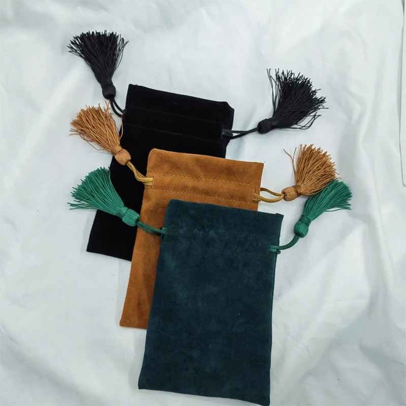 Оптовая продажа бархатный мешочек Ювелирные изделия Шнурок Бархатный упаковочный мешок с кисточкой