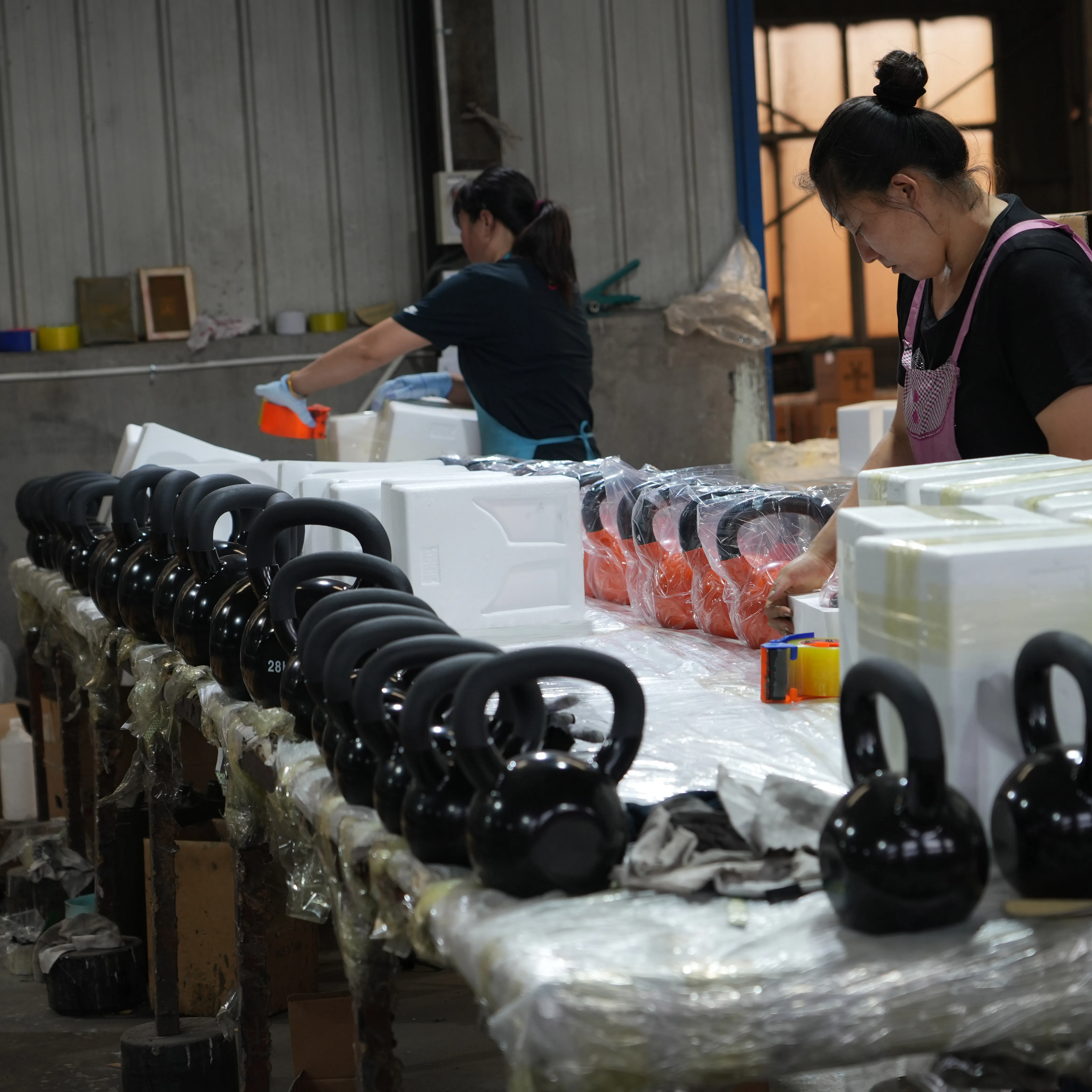 wholesale factory OEM ODM Competition Cast Iron kettle bell weights Powder Coated Kettlebell