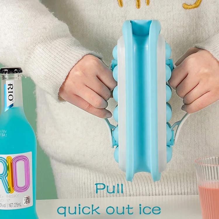 OEM/ODM Wholesale Portable Rubber Wholesale Custom Water Bottle Round Silicone Ice Cube Tray