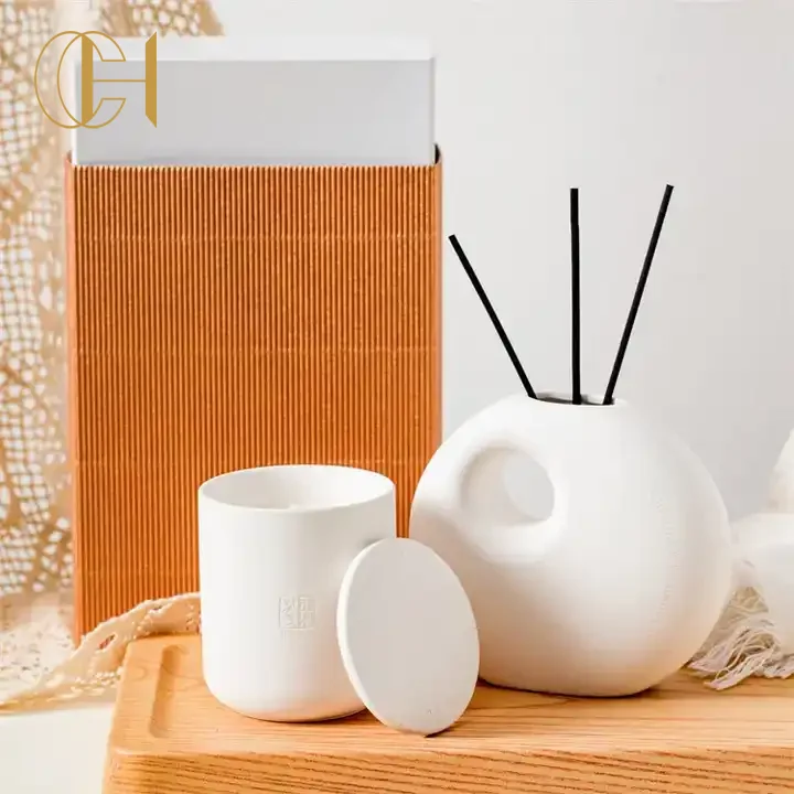 C&H Wholesale Aroma Room Fresher And Candle Set Reed Diffuser Gift Set Essential Oil Ceramic And Glass Reed Diffuser