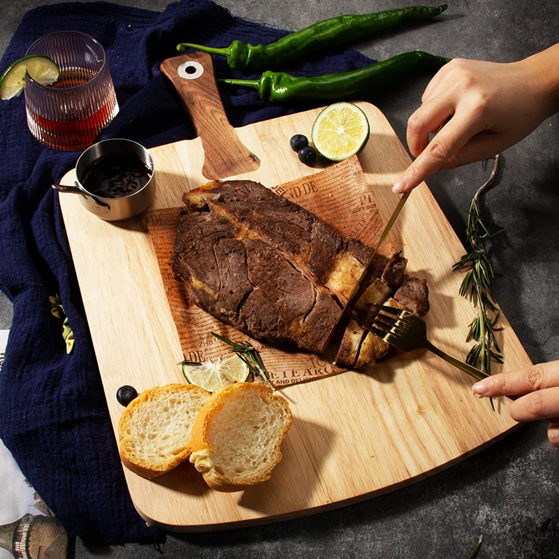Natural Rubber Wood walnut wooden handle Chopping Board For Cheese Cutting Kitchen use Wood Steak Platter With Metal Hole