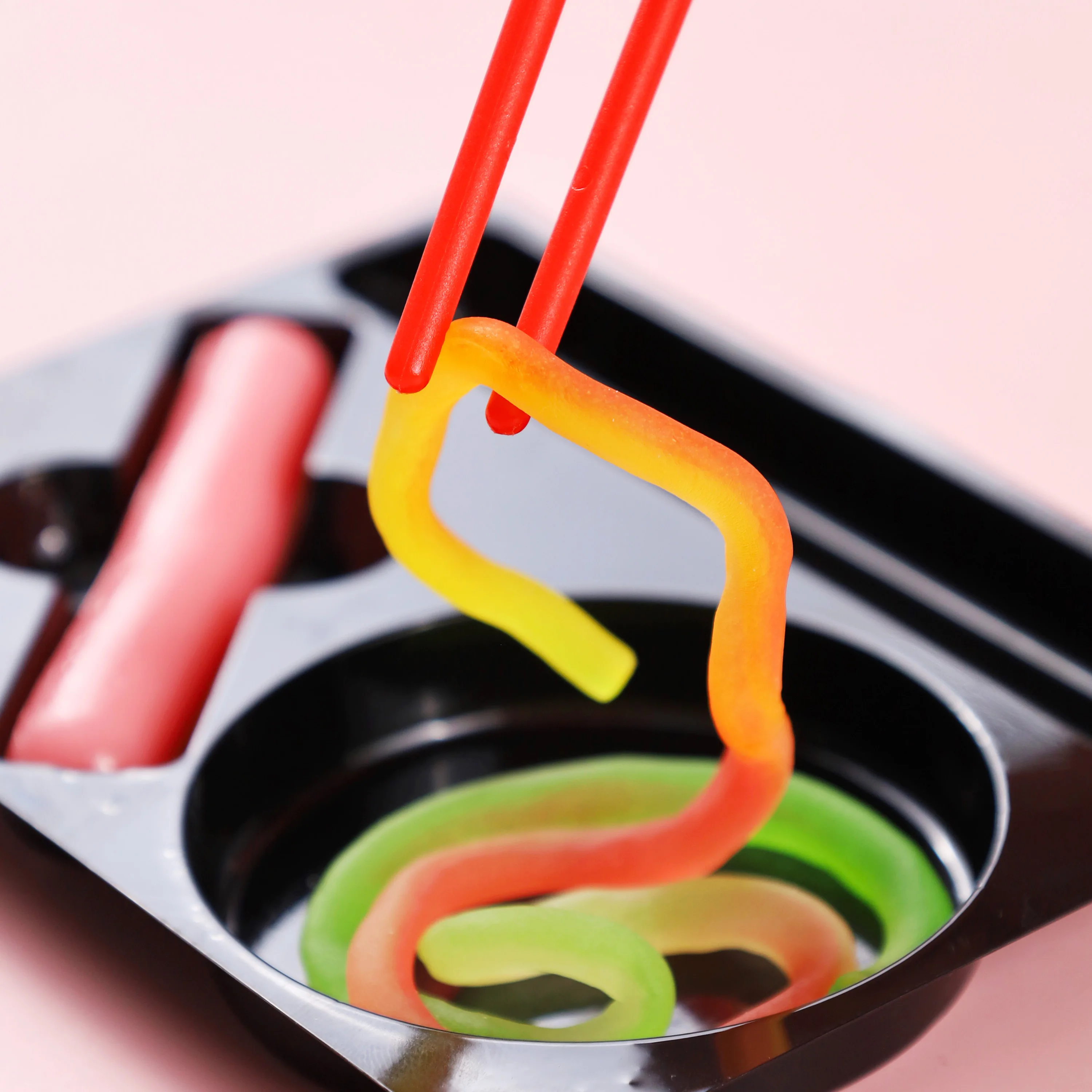 Factory Wholesale 2021 New Candy Hot Sale Delicious Fruity Gummy Ham Noodles Shape Candy