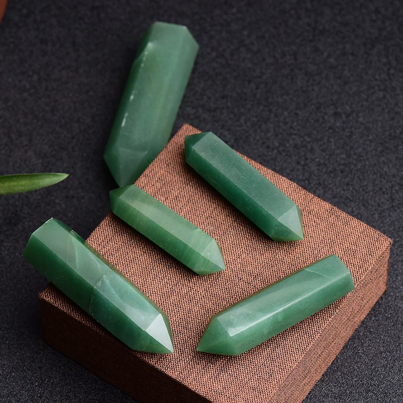 Wholesale natural healing crystal Feng shui stone Green Aventurine Jade Yingpoint wand tower for home decoration