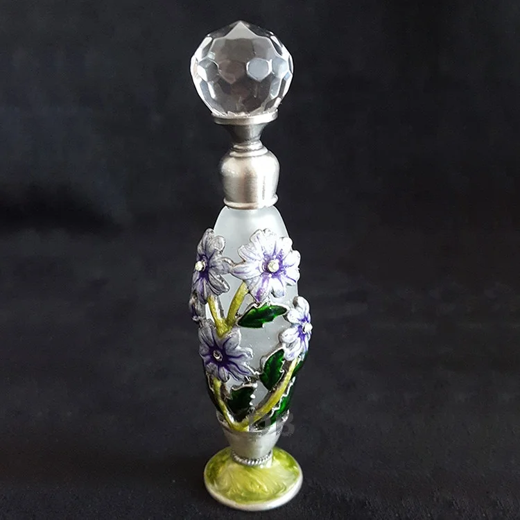 6ml Metal Flower Tin Gold Mini Perfume Frosted Oil Bottle Glass Bee Pupa Shape Essential Oil Refillable Bottles#56513