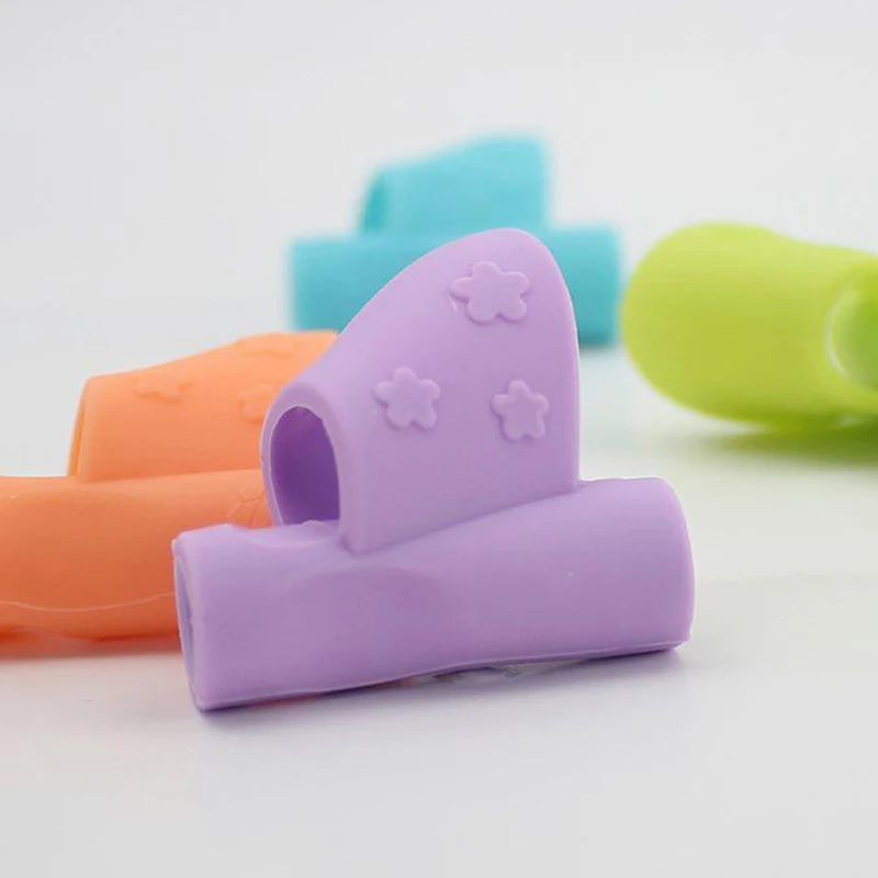 
Pencil Grips for Kids Handwriting for Preschool Silicone Pencil Holder Pen Writing Aid Grip Posture Correction Tool for kids 