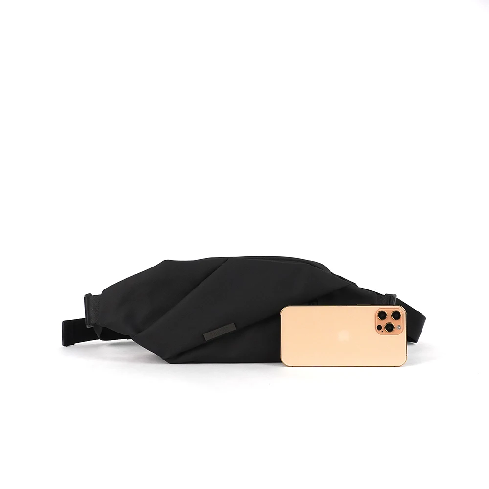 New Fashion Women Waterproof Nylon Fanny Pack Waist Bag Purse for Women Chest Bag Crossbody Cute Belt Sport Bag for Girls