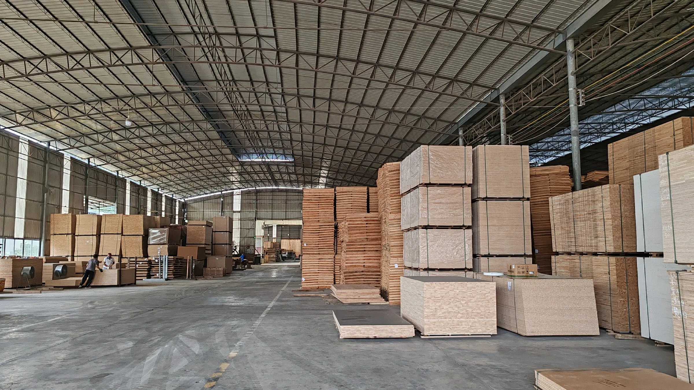 Cross Laminated Timber 2x4x8 Lumber Whitewood Durable Blockboards for Construction Projects