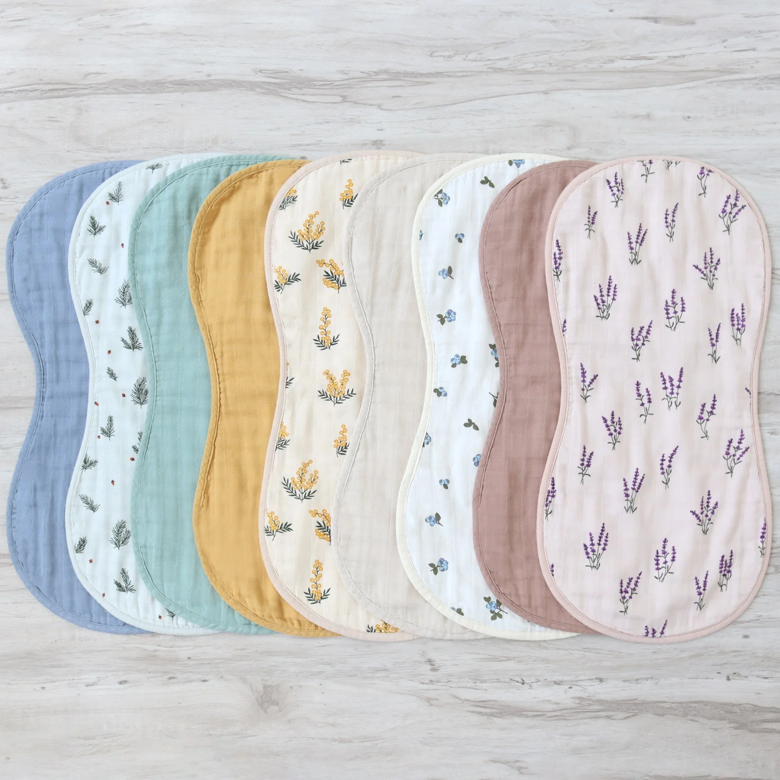 Wholesale Newborn Printed 100% Cotton Muslin Cotton Towel Feeding Bibs Burp Cloth