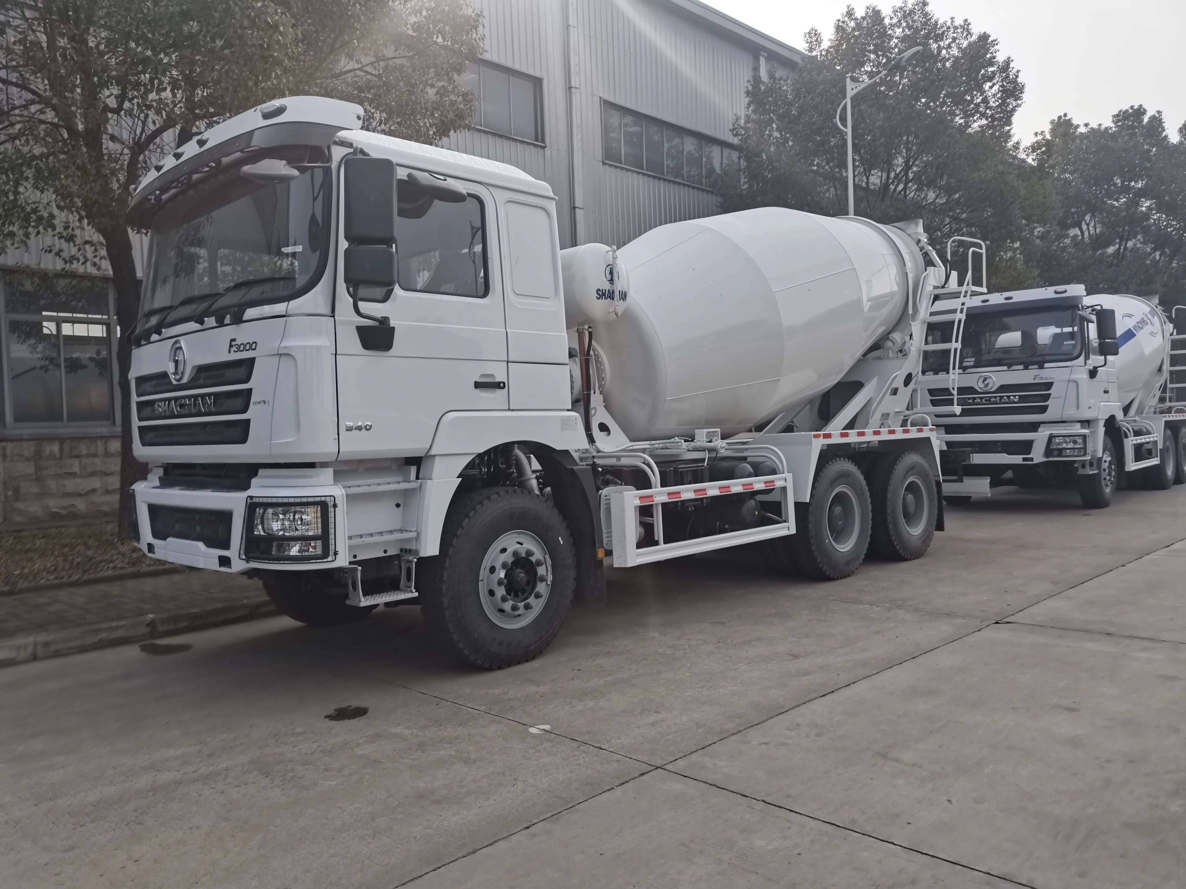 New 8-12 m3 6*4 SHACMAN F3000 Cement Concrete Mixer/Mixing Transport Tank Truck Hot Sale