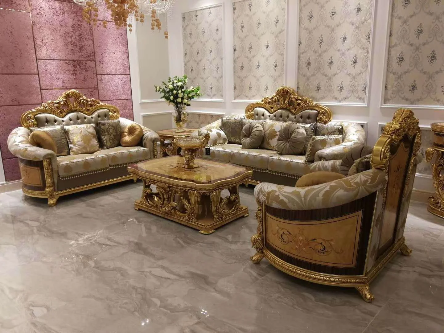 Luxurious European Italian Classical Style Antique Wooden Carved Craftsman Sofa Set Shiny Gold with Veneer for Home Furniture