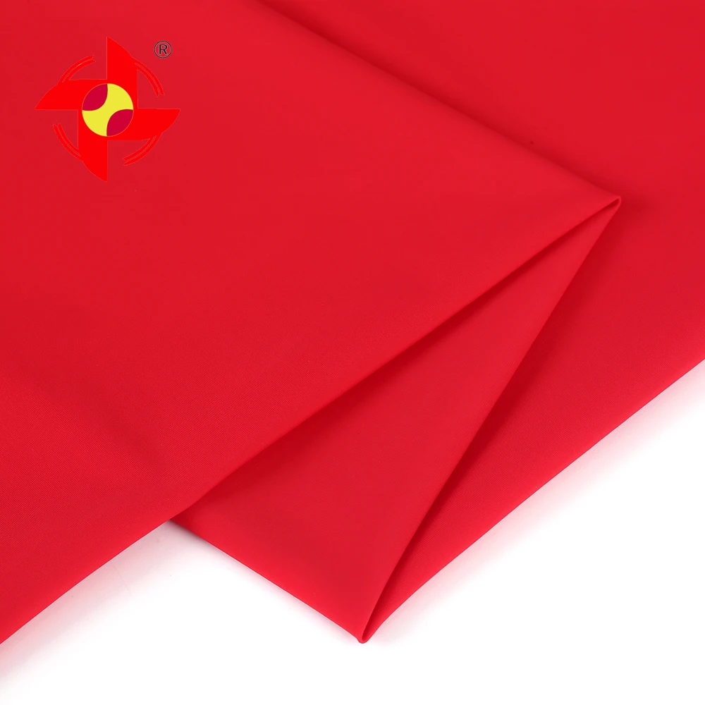 Спортивная одежда из нейлона и спандекса