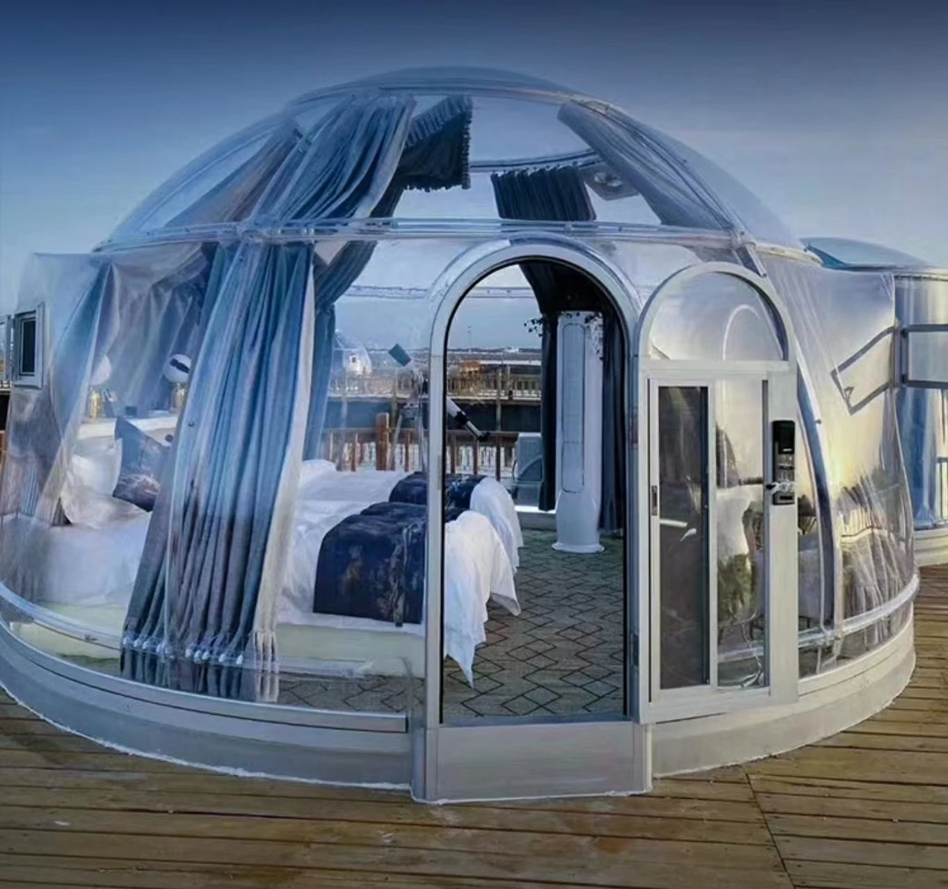 Online celebrity famous stay hotel outdoor tent canopy bubble star room