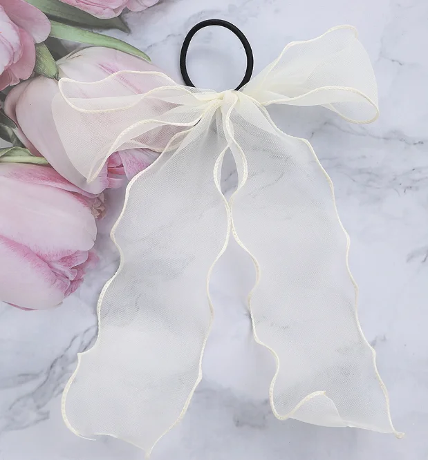 Бант из органзы для волос с резинкой