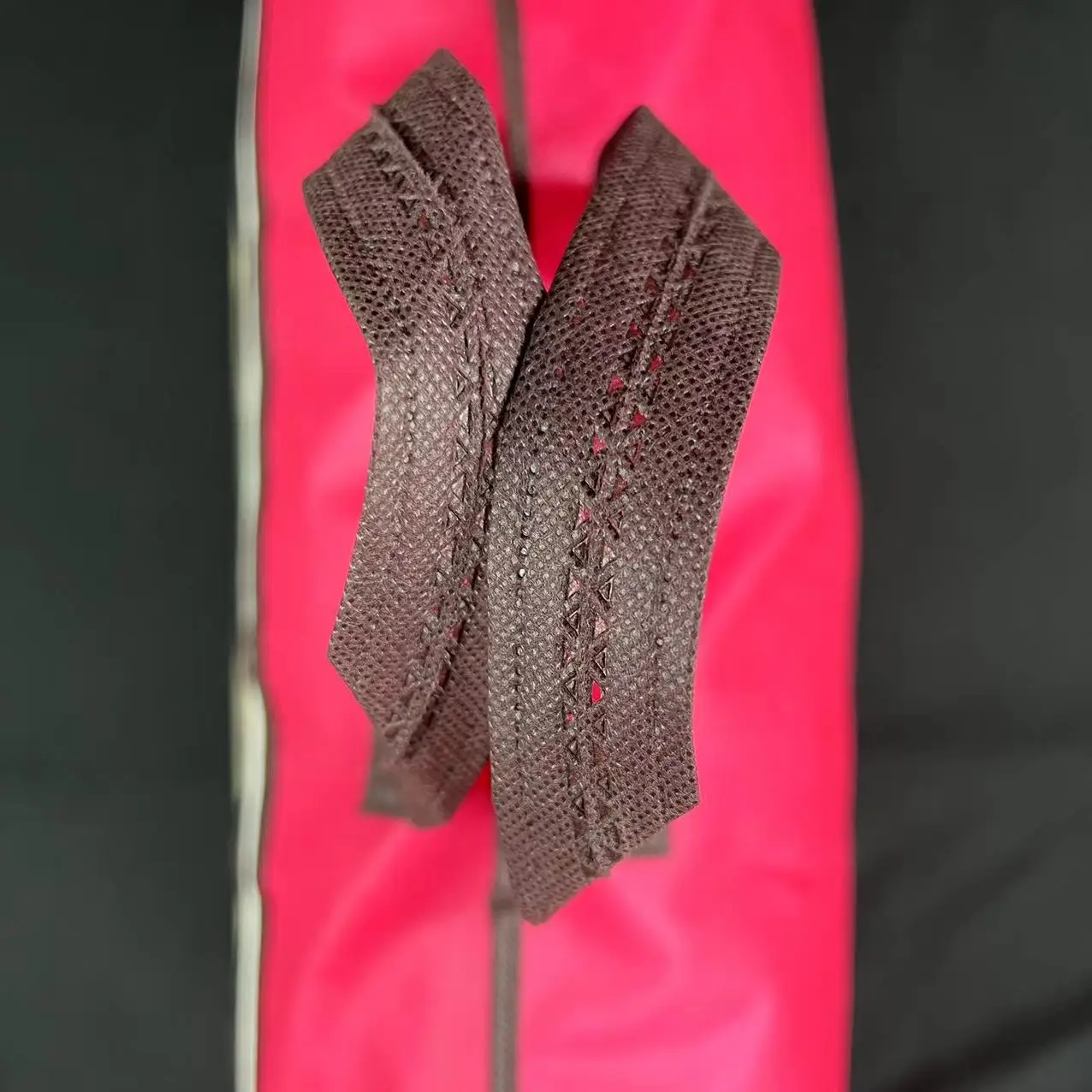 Wholesale Recyclable Packaging Pillow Interior Zipper Bag With Handle