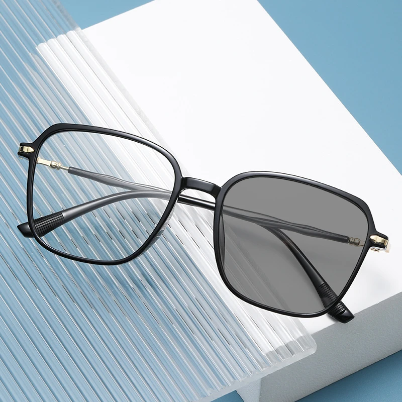 photochromic green lens glasses woman big square patchwork metal pc multicolor frame lunettes photos gray  blue light blocking