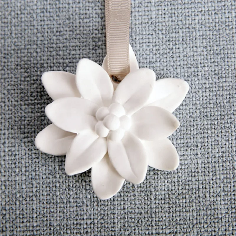White lotus flower interior decoration ceramic accessories